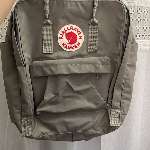 KÅNKEN everyday outdoor backpack - Picture 4 of 5